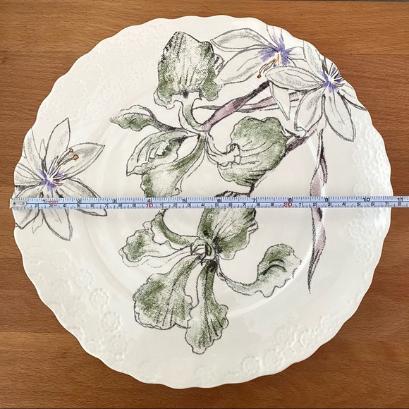 Anthropologie Imagined Iris Dinner Plate - Picture 3 of 4